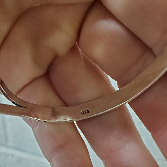 New Carved Agate Goddess Face 925 Silver Cuff Bracelet. - Picture 2 of 8